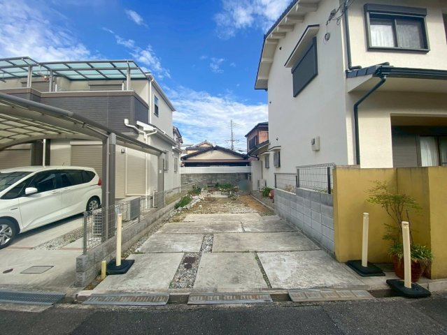 昆陽南3丁目の外観|阪急上牧駅歩１２分！ＪＲ島本駅自転車で７分！周辺施設充実の便利地です♪間口ゆったり５.３ｍ！（R7.10撮影）