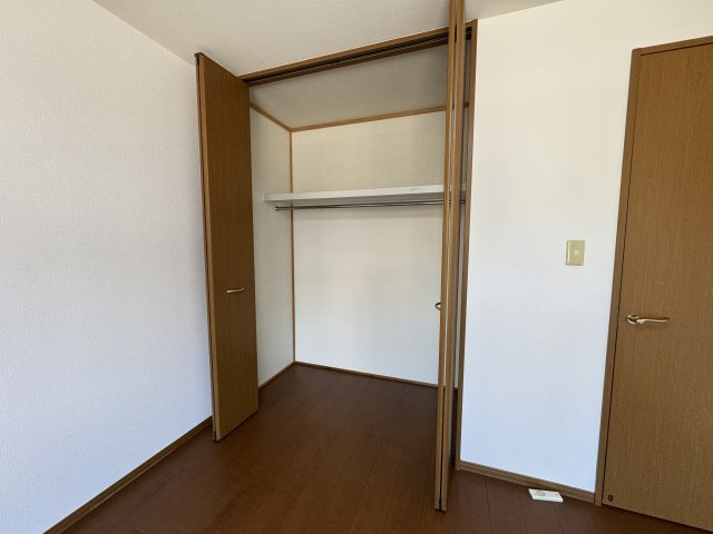 プラザシャルムB棟 の収納