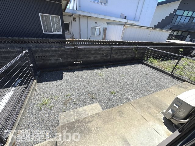 プラザシャルムB棟 のバルコニー