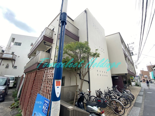 鎌倉市由比ガ浜１丁目の賃貸マンションの外観