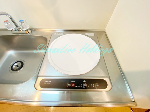 鎌倉市由比ガ浜１丁目の賃貸マンションのキッチン