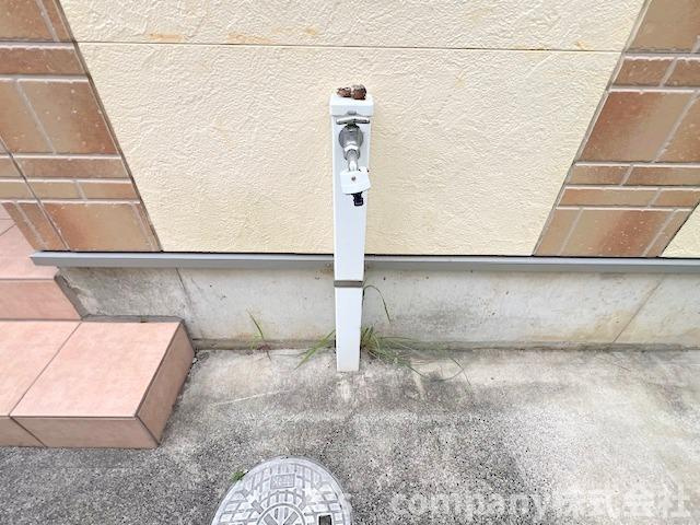 ◎高座郡寒川町中瀬　中古戸建のその他|外水栓◇植栽の水やりや洗車にも便利です◇