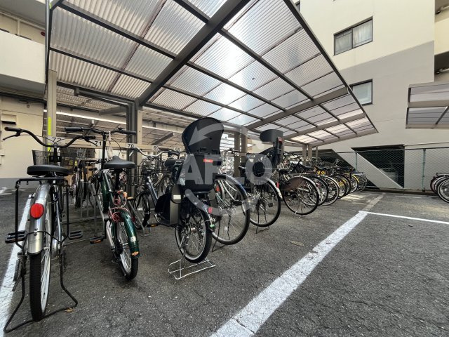 メティス有馬のその他|駐輪場