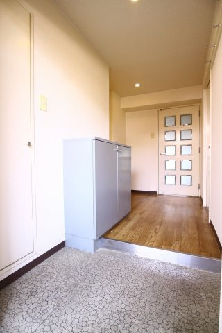 ベルトピア塩屋Iの玄関