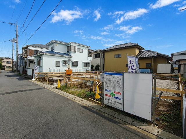 八潮市　大瀬　新築戸建　全2棟の前面道路含む現地写真|前面道路含む現地写真です