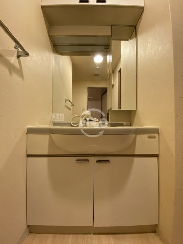 ポム・ド・パン松屋町の独立洗面台|ポム・ド・パン松屋町　独立洗面台