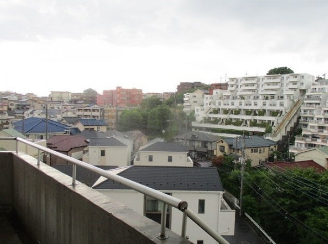 川崎市多摩区東三田３丁目の賃貸マンションの展望
