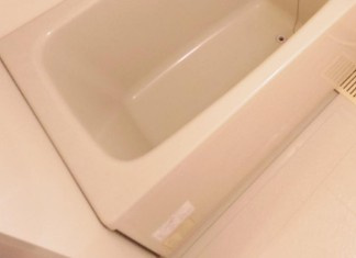 東村山市青葉町２丁目のアパートの浴室