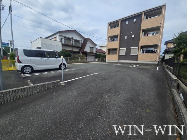 セピアージュの駐車場