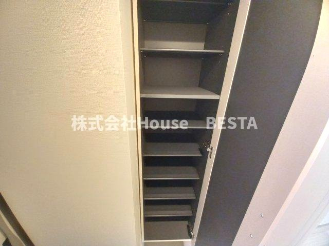 リブリ・中山手の収納