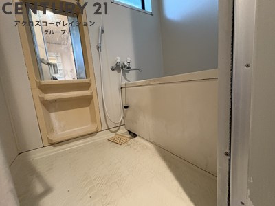 シンプルで機能的なユニットバスです