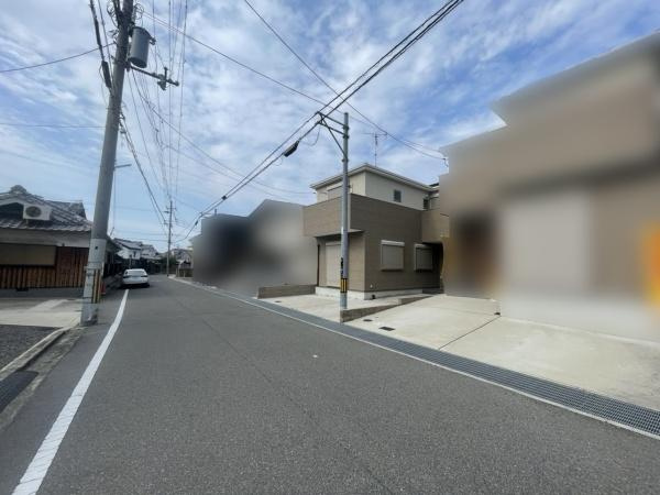 【前面道路含む現地写真】 | 久世小学校約1500ｍ！平井中学校約1700ｍ！