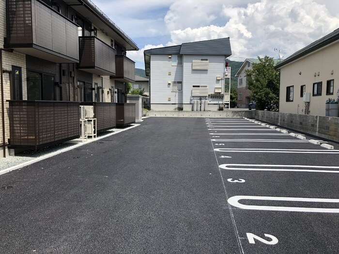 モアリエ Ⅴ号館の駐車場|駐車場