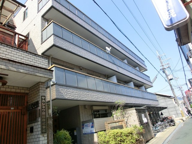 エバーグリーン若江岩田の外観