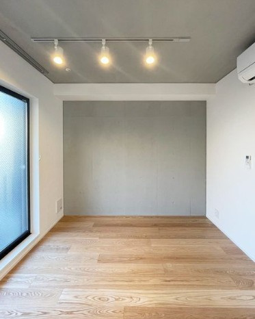 ＰＩＥＮＺＡ　中野新橋の洋室