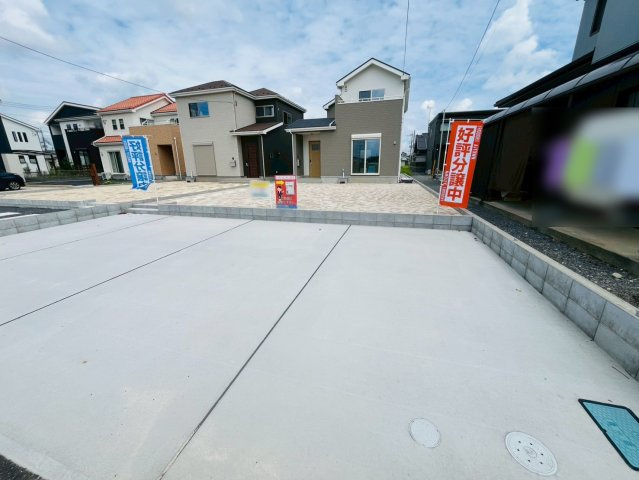【いろどりアイタウン】　栃木市大宮町　22-P2　全3邸の駐車場|カースペース並列3台駐車可♪
2026年7月撮影