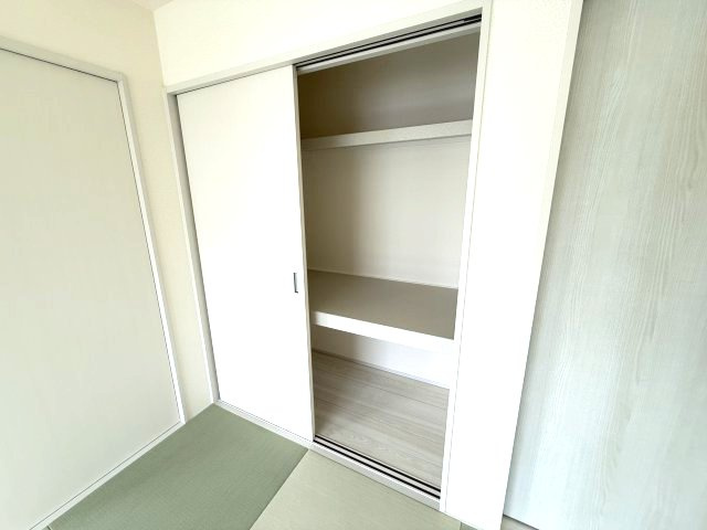 リーブルガーデンS第18渋川金井　2号棟の収納|【イメージ写真】バルコニー1です。南面バルコニーです。