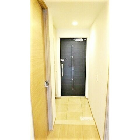 藤沢市辻堂神台１丁目の賃貸マンションの玄関
