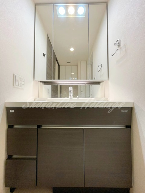 藤沢市辻堂神台１丁目の賃貸マンションの洗面所