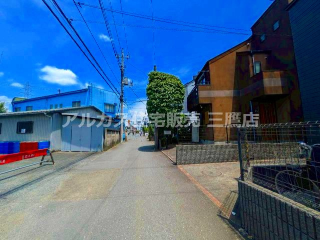 西武新宿線 小平駅 14分 中古戸建 小平市大沼町2丁目の前面道路含む現地写真