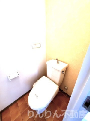 【トイレ】 | サンステージ山城 | 落ち着いたトイレです