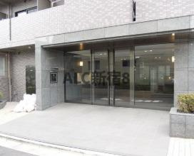 ルーブル久我山弐番館のエントランス
