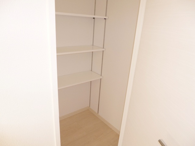 エスポワール江戸川の収納|物入れあります。