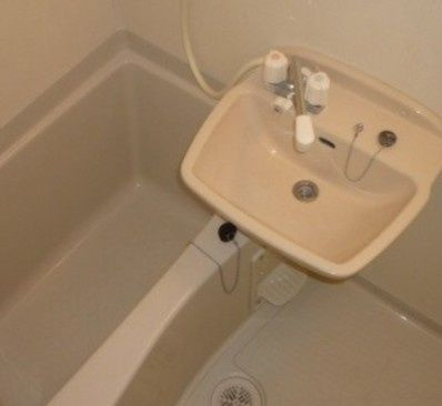 蕨ヒルズ　Ｅ棟の洗面所