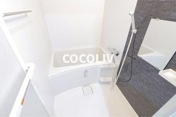 リヴィアス神戸SOLEILの浴室|同物件別部屋写真
