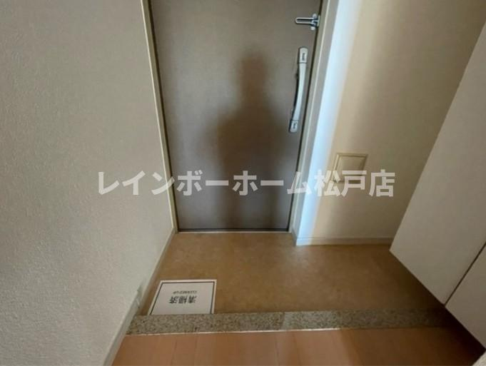 M's-GONの玄関
