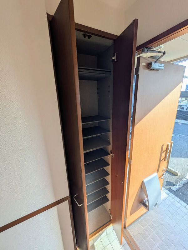 さいたま市南区大字大谷口のアパートの収納