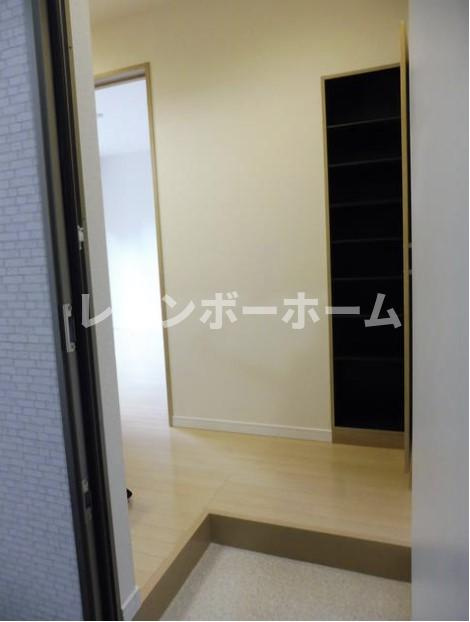 アークシティ月吉町の玄関