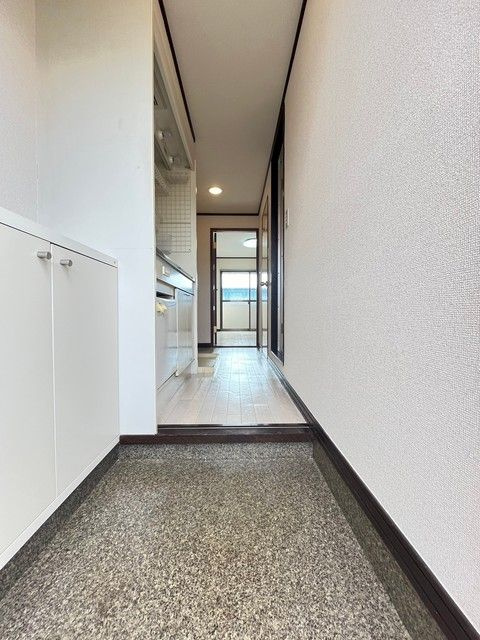ハシモトマンションの玄関