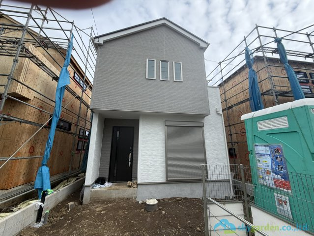 伊勢原市三ノ宮　新築戸建　全3棟2号棟の外観