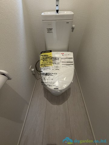 伊勢原市三ノ宮　新築戸建　全3棟2号棟のトイレ