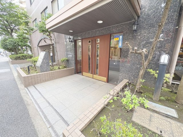 クレストフォルム葛西（7階部分）/仲介手数料無料／内装新規フルリノベーションのエントランス