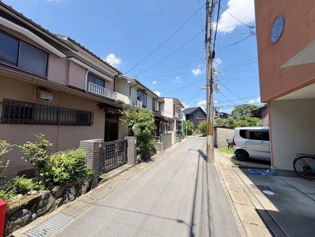 下津林前泓町の外観|閑静な住宅地に立地。（R8.7撮影）
