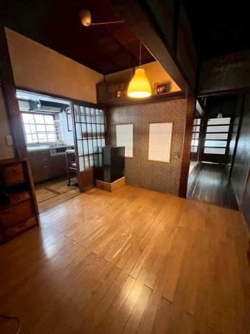 神田店舗付住居の洋室