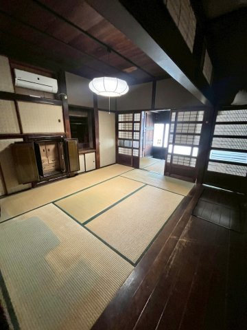 神田店舗付住居の居間・リビング