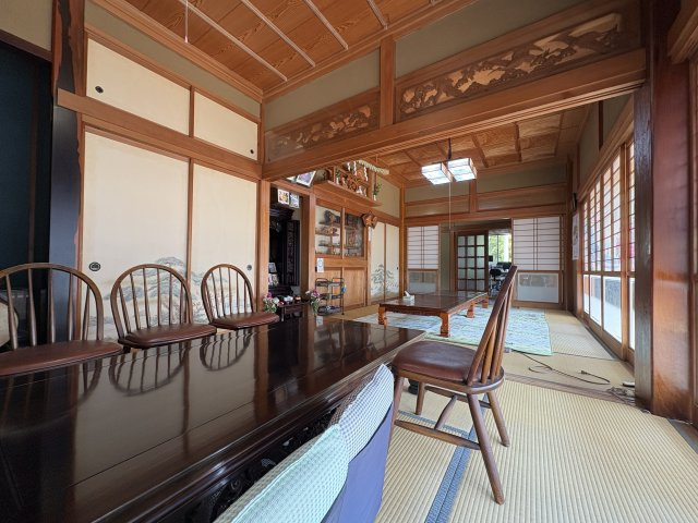 龍ヶ崎市須藤堀町の居間・リビング