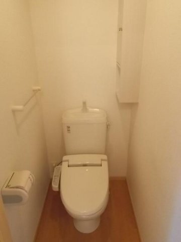 イリーデアンジュＡのトイレ|ゆったりとした空間のトイレです