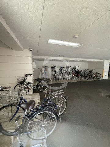 メゾン・ド・成屋大阪のその他共用部分|メゾン・ド・成屋大阪　駐輪場