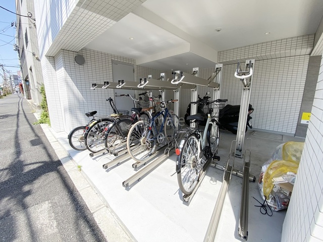 クオリタス東十条のその他共用部分|駐輪スペースはこちらになります☆彡