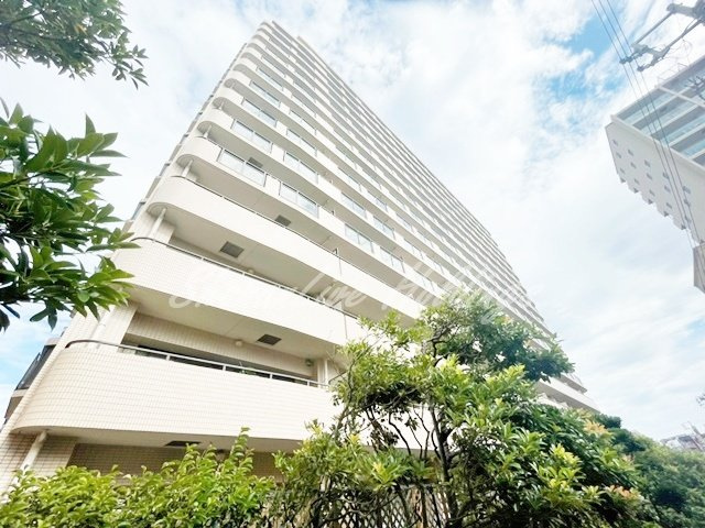 藤沢市片瀬海岸１丁目の賃貸マンション