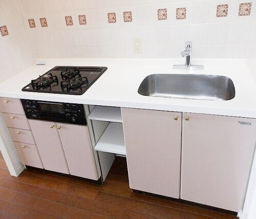 藤沢市片瀬海岸１丁目の賃貸マンションのキッチン