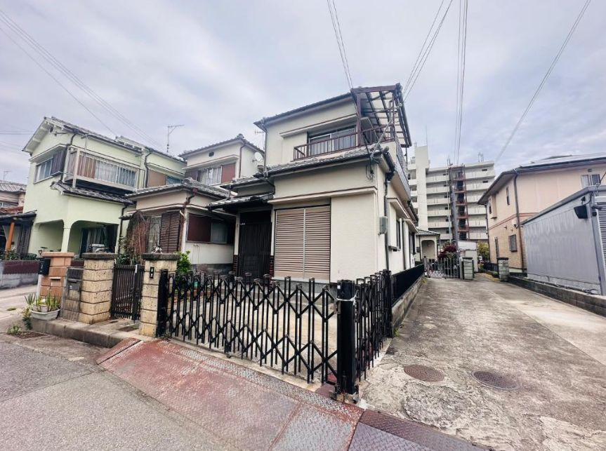 玉津町今津戸建