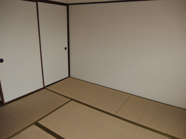 マンション岡田の和室