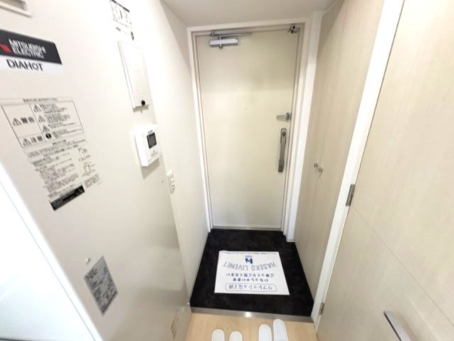 willDo三宮イーストの玄関