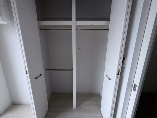 クロスレジデンス神戸元町の収納|同物件別部屋写真