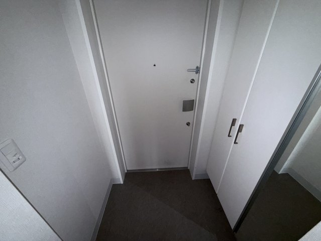 クロスレジデンス神戸元町の玄関|同物件別部屋写真